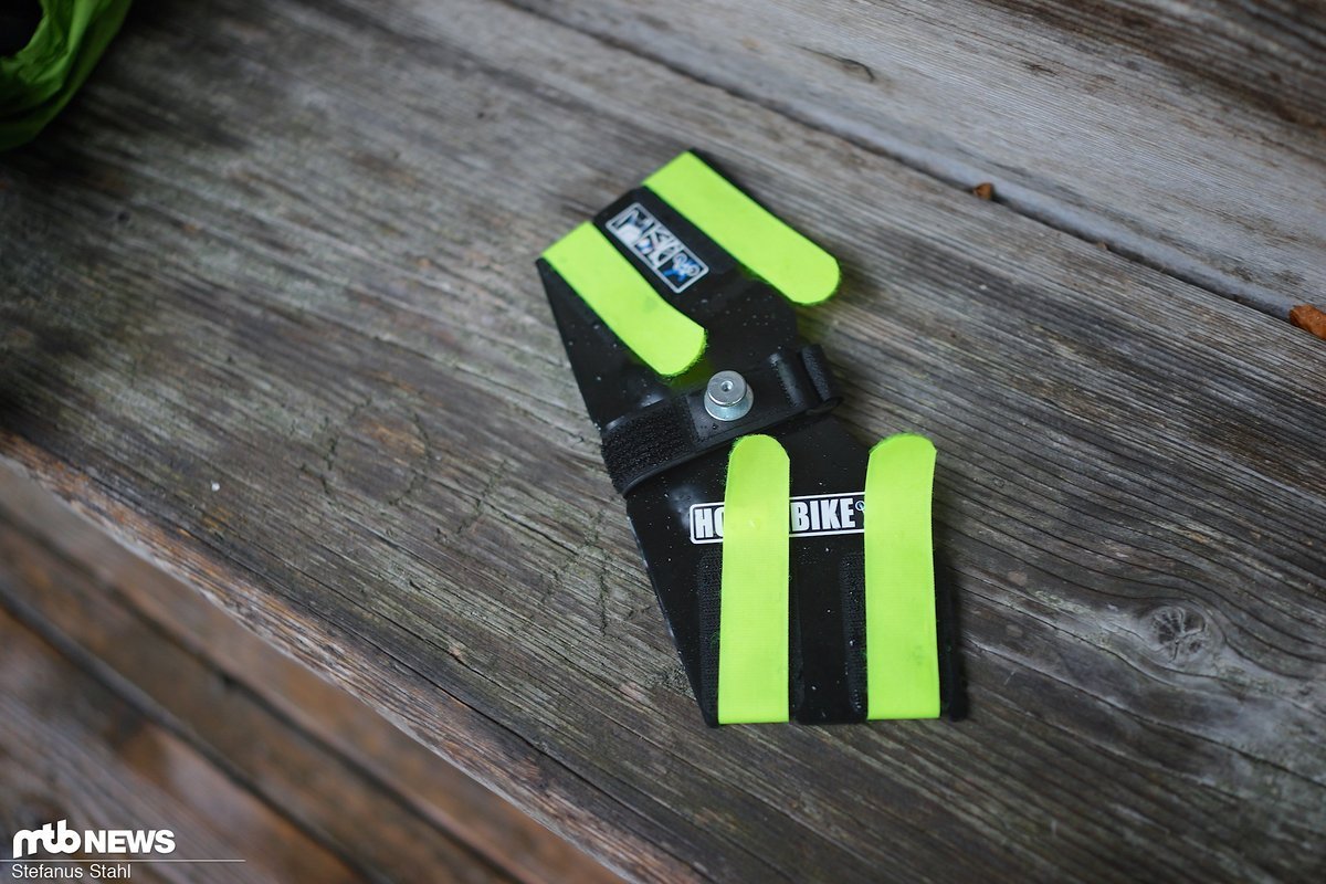 Das Push Components HookaBike besteht aus Rückenplatte und Montagezapfen Das Push Components HookaBike besteht aus Rückenplatte und Montagezapfen