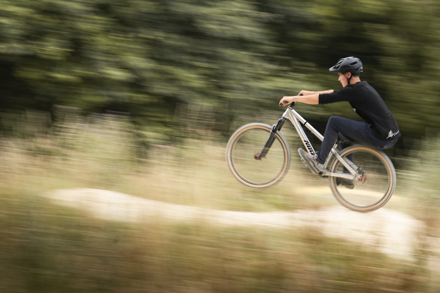 Airdrop Fade : Edles Dirt Jump-Komplettbike aus England - MTB-News.de
