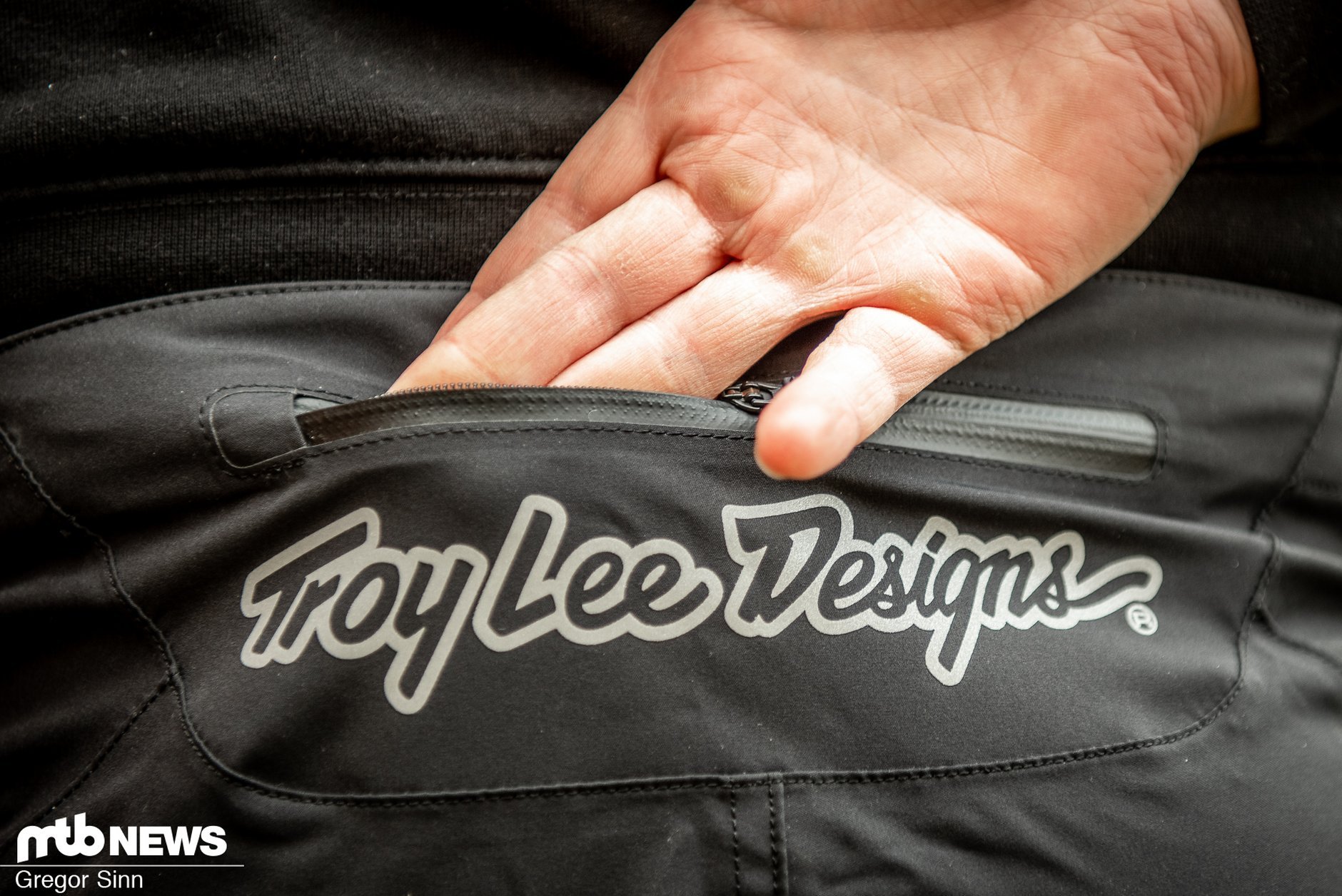 Troy Lee Designs Resist Pant im Test: Resistent gegen Regen