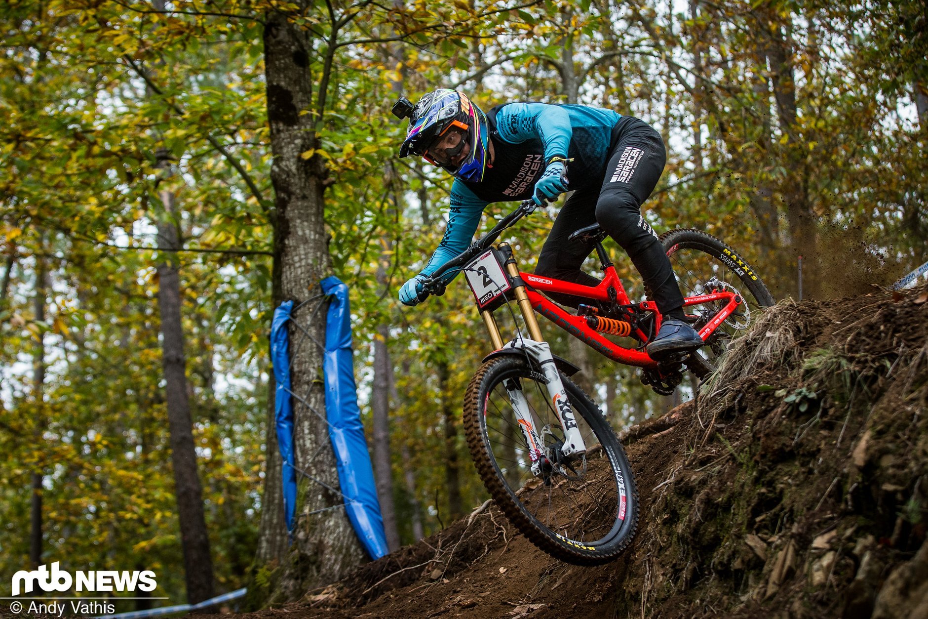 Neue Downhill-Bikes Im Anflug?: Prototypen Von GT, Saracen, Commencal ...