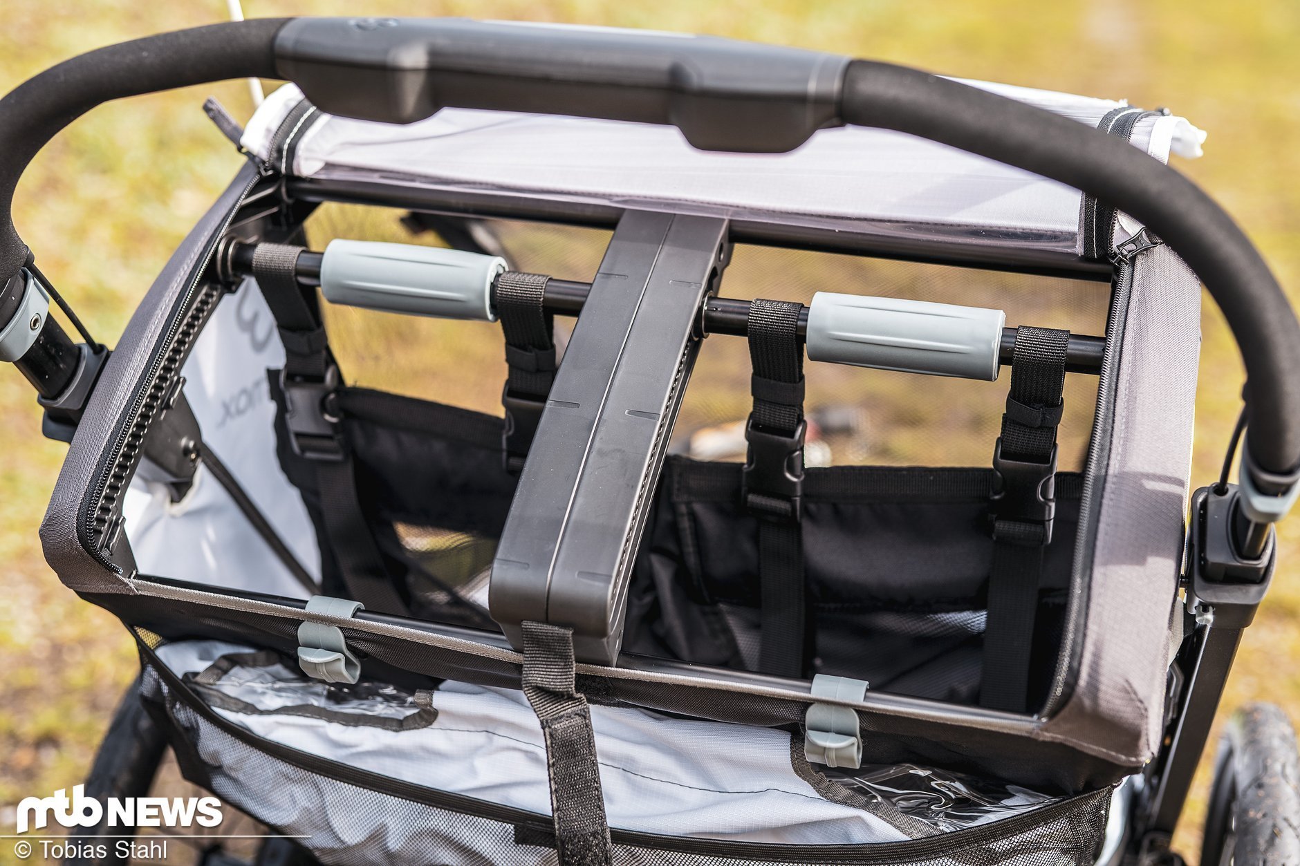 Hamax Breeze Two-Fahrradanhänger im Test: Kompakt, praktisch, schick
