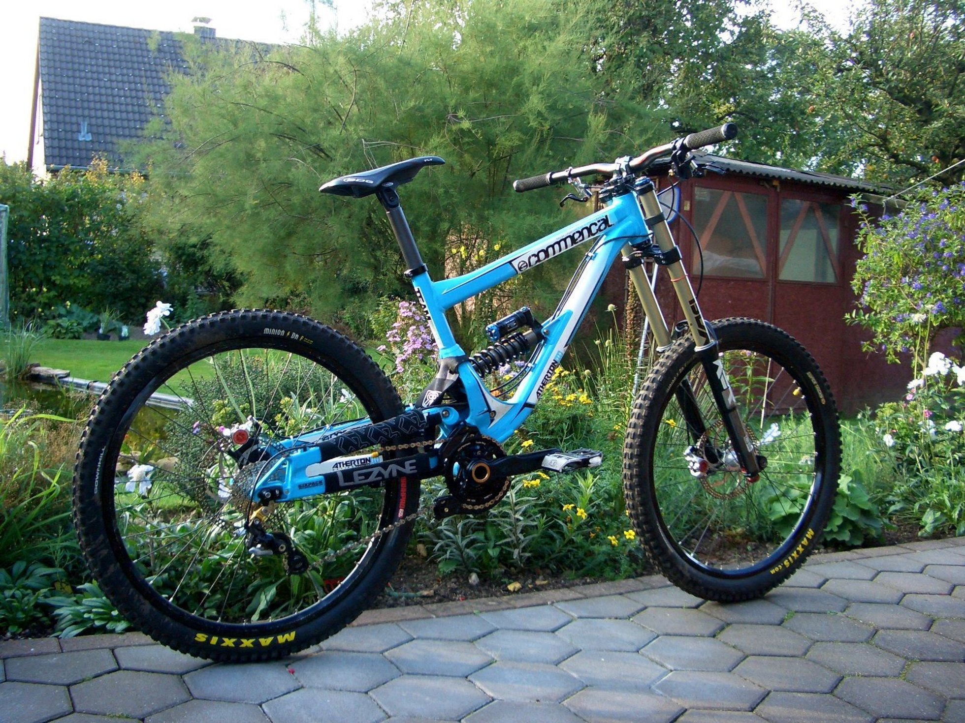 commencal strider