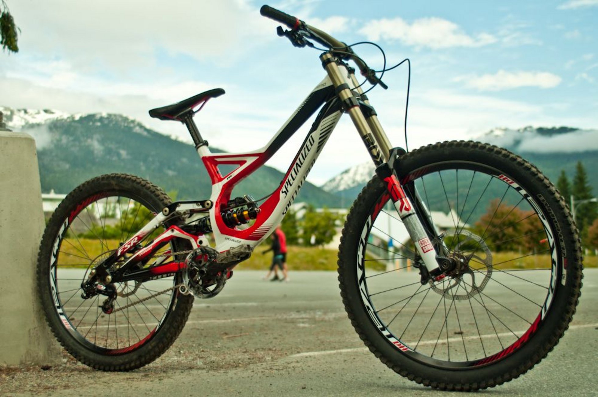 specialized demo 8 pro