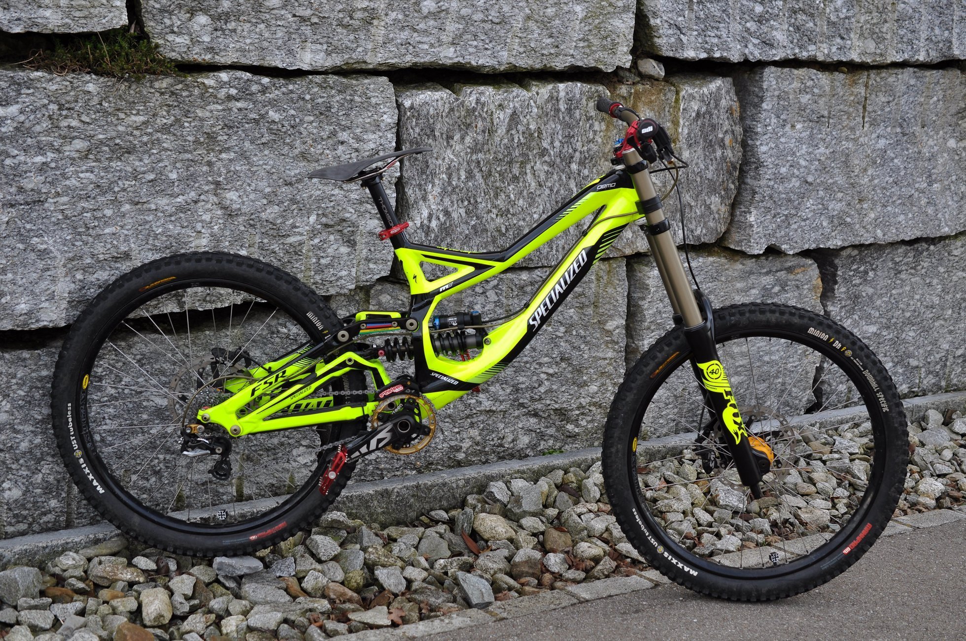 2013 specialized demo 8 specs