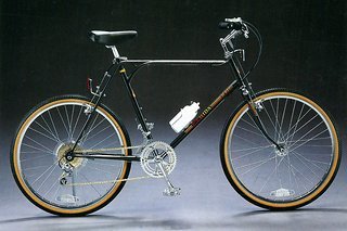 Auch klassische Fahrräder von Mountainbike bis Trekking waren schnell im Portfolio. Auch klassische Fahrräder von Mountainbike bis Trekking waren schnell im Portfolio.