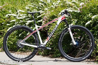 Katrin Leumann war leider verhindert, das Rad alleine ist aber auch so sehr edel. Katrin Leumann war leider verhindert, das Rad alleine ist aber auch so sehr edel.