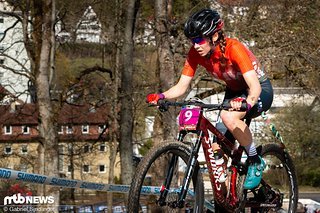 Die Ungarin Kata Blanka Vas verwies in einer packenden letzten Runde die Deutsche Leonie Daubermann auf den vierten Rang und sicherte sich damit den letzten verblieben Platz auf dem Podium