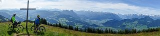 Ein Traum: Beim Anblick dieses Panoramas könnte man fast vergessen, was wir für ein Programm vor der Nase haben Ein Traum: Beim Anblick dieses Panoramas könnte man fast vergessen, was wir für ein Programm vor der Nase haben