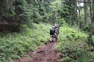 Die Uphills hatten es heute in sich - teilweise sehr steil, teilweise glitschig und teilweise staubehaftet