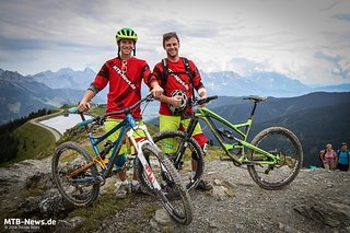 Zufriedene Gesichter nach erfolgreichem Aufstieg von Leogang aus. Zufriedene Gesichter nach erfolgreichem Aufstieg von Leogang aus.