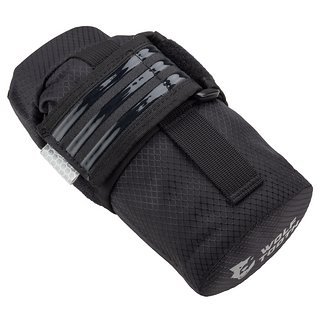 Die Roll-Top-Tasche bietet zirka einen Liter Fassungsvermögen. Die Roll-Top-Tasche bietet zirka einen Liter Fassungsvermögen.