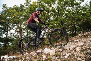 Bergauf macht das Orbea Occam LT eine hervorragende Figur und begeistert mit seiner Spritzigkeit. Bergauf macht das Orbea Occam LT eine hervorragende Figur und begeistert mit seiner Spritzigkeit.