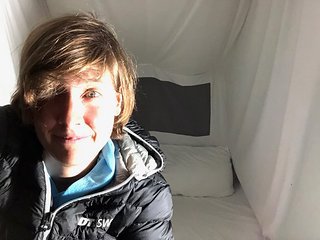 Kleine Augen nach turbulenter Nacht im Zelt!