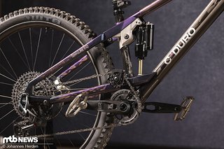 Nach einer Saison im EDR-World-Cup und intensiver Testphase mit Steifigkeitsoptimierung ist das Bike nun fertig und ab 5.000 € für den Rahmen verfügbar.