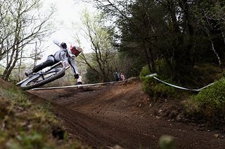 Bilder vom neuen DH-Bike gibt's leider nicht Bilder vom neuen DH-Bike gibt's leider nicht