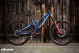 Wir haben bereits ein Downhill-Bike mit den neuen Reifen ausgestattet und werden einen ausführlichen Test nachreichen.