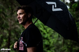 Mit 42 Jahren möchte ich auch gerne so frisch aus dem Ei gepellt aussehen wie Greg Minnaar Mit 42 Jahren möchte ich auch gerne so frisch aus dem Ei gepellt aussehen wie Greg Minnaar