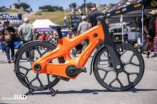 Dieses Igus Singlespeed City-Bike besteht zu 90 % aus Plastik