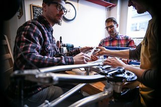 Wie, nur eine Bremsscheibe pro Rad?