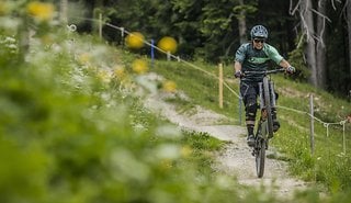 Die neuen Schuhe sollen vor allem auf dem Bike Spaß machen …