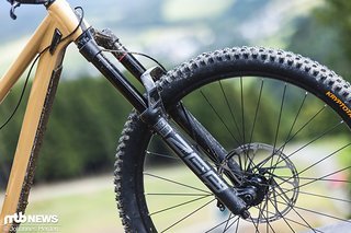 Am Bikes sind Rock Shox-Komponenten verbaut Am Bikes sind Rock Shox-Komponenten verbaut