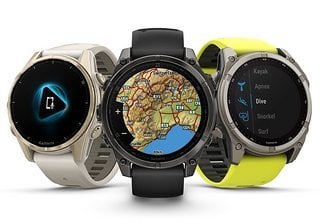 Die neue Garmin Fenix 8 gibt es in drei Größen, zwei Varianten und mit diversen Armbändern.