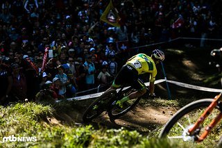 Henrique Avancini war zeitweise 30 Sekunden hinter der Spitze, konnte in den Downhills den Rückstand aber schnell wieder egalisieren. Henrique Avancini war zeitweise 30 Sekunden hinter der Spitze, konnte in den Downhills den Rückstand aber schnell wieder egalisieren.