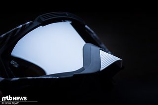 Glückliche Linsen mit spezieller Filtertechnologie bietet Spy auch in seiner Goggle an Glückliche Linsen mit spezieller Filtertechnologie bietet Spy auch in seiner Goggle an