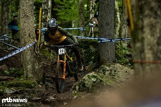 Max Hartenstern ist bereits seit seiner Junioren-Zeit der dominierende Fahrer im deutschen Downhillsport. Max Hartenstern ist bereits seit seiner Junioren-Zeit der dominierende Fahrer im deutschen Downhillsport.