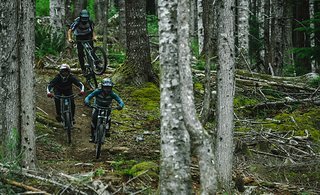 Das neue Transition TR11 V2 soll für massig Spaß auf dem Trail ... Das neue Transition TR11 V2 soll für massig Spaß auf dem Trail ...