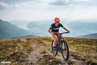 Anstiege im Gelände meistert das Rad dank aktivem Hinterbau hervorragend Anstiege im Gelände meistert das Rad dank aktivem Hinterbau hervorragend