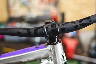 Stabil und gut: der Acros Alu-Lenker. Stabil und gut: der Acros Alu-Lenker.