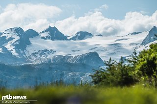 Bevor wir die Strecke unter die Lupe nehmen, genießen wir noch kurz die Aussicht.
