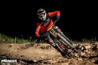 In ausgebombten Anliegern wie hier in Bozi Dar vermittelt das Scott Gambler viel Grip und versackt nicht zu sehr im Heck.