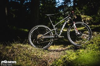 Das Trek Top Fuel von Emily Batty in Sonderlackierung Das Trek Top Fuel von Emily Batty in Sonderlackierung