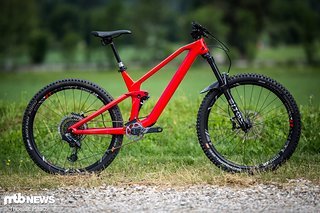 Das neue Conway WME ist sowohl mit 29"- als auch mit 27,5"-Laufrädern erhältlich und verfügt je nach Laufradgröße über 150 mm oder 170 mm Federweg Das neue Conway WME ist sowohl mit 29"- als auch mit 27,5"-Laufrädern erhältlich und verfügt je nach Laufradgröße über 150 mm oder 170 mm Federweg