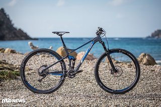 Das Radon Skeen Trail 29 9.0 ist ein sehr gelungenes Trailbike, das Einsteigern zu einem fairen Preis viel Freude bereiten wird