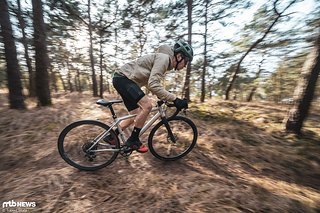 Der Effekt der Sattelstütze ist ähnlich wie am Mountainbike