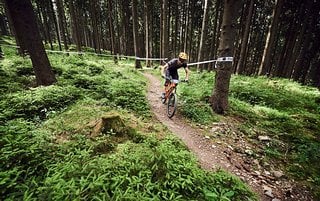 Vollgas fahren sollte lieber auf Rennen wie der Trailtrophy passieren, findet der Autor.