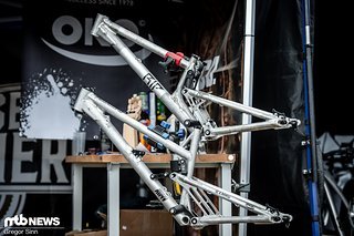 Die Jungs von EMRG sind vor Ort und haben spannende Bikes im Gepäck.