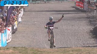 Victor Koretzky gewinnt Gold.