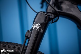 Bis dato geht es bei der Lefty Ocho-Federgabel noch mechanisch zu