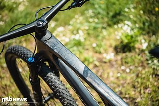 Ausgangsbasis für das neue Evolve FS war das Trail-Bike Essential, das aufgrund des geringen Gewichts auch bei Langstrecken-Rennen eingesetzt wurde Ausgangsbasis für das neue Evolve FS war das Trail-Bike Essential, das aufgrund des geringen Gewichts auch bei Langstrecken-Rennen eingesetzt wurde