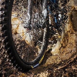 michelin-dh-mud-milieu-01