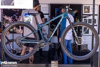 An sich nicht neu, aber den Bike des Jahres-Sieger aus unserer Leserwahl kann man ruhig nochmal zeigen – Specialized Epic.
