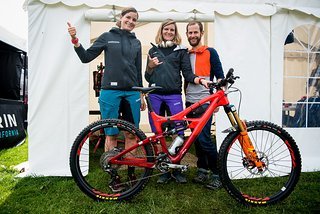 Die Gehrigs mit ihrem neuen Ibis Mojo HD4 Die Gehrigs mit ihrem neuen Ibis Mojo HD4