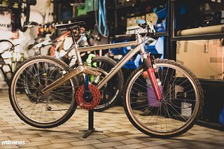 Das Verlicchi von 1994: Mit diesem Bike fuhr man zweimal und schraubte dann für zwei Stunden