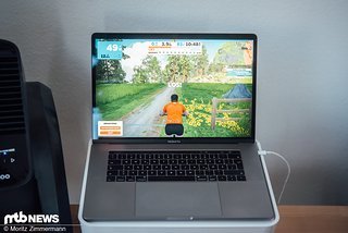 Wer regelmäßig bei Zwift unterwegs sein möchte, muss nach einem kostenlosen Probe-Zeitraum ein Abo abschließen Wer regelmäßig bei Zwift unterwegs sein möchte, muss nach einem kostenlosen Probe-Zeitraum ein Abo abschließen