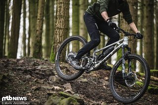 Sobald es bergab geht, zeigt das Nucleon aus welchem Holz … ähh Aluminium … es geschweißt wurde Sobald es bergab geht, zeigt das Nucleon aus welchem Holz … ähh Aluminium … es geschweißt wurde