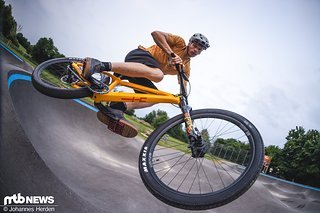 Kaum ein Bike fühlte sich von Anfang an so nach Zuhause an wie das YT.